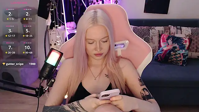 fantasy lisa online show from January 11, 3:11 am