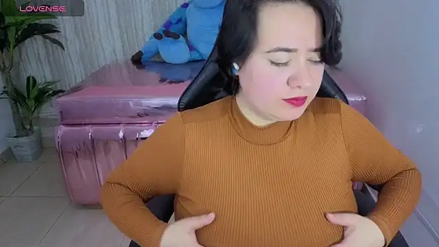 samythomas t online show from February 27, 8:19 pm