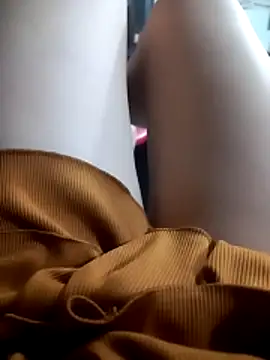 SARA6926969 online show from February 24, 11:42 am