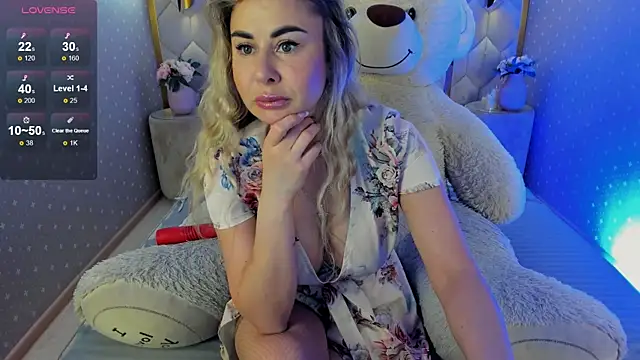 TiffanyThoughts online show from February 17, 7:29 am