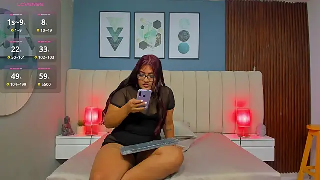 rubi foox online show from December 14, 11:16 am