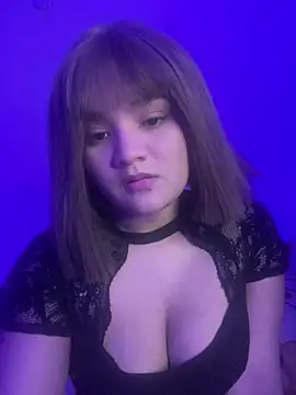 Sofiastrip18 online show from February 8, 11:07 pm