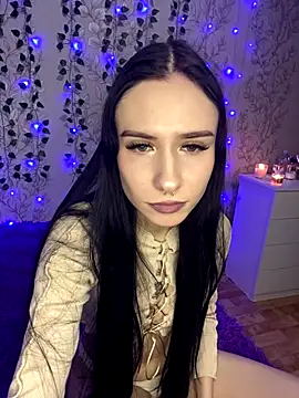 Show Lissa online show from December 14, 4:46 pm