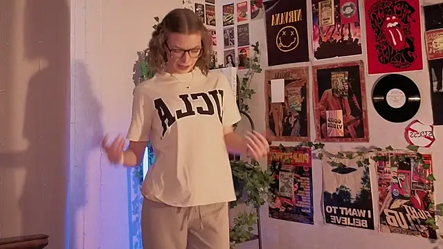 JeaneneWoltz online show from January 14, 10:09 am