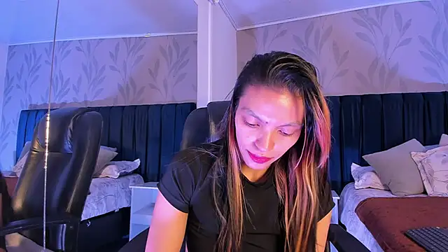 Ishtar 24 online show from January 8, 11:47 am