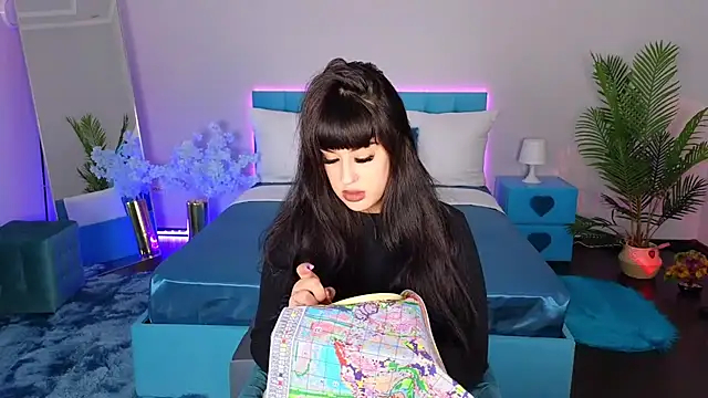 EvaNani online show from December 16, 3:29 pm