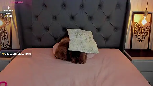 angelinemore online show from February 12, 7:59 pm