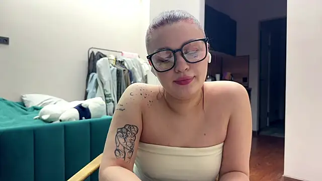 PassionPie online show from December 19, 6:33 pm