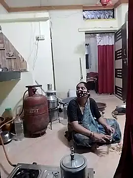 kaamuk madhu online show from February 3, 6:11 am