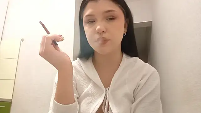 LexusGirls online show from February 10, 6:33 pm