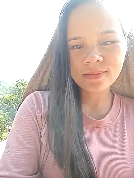 DIANAKUTE online show from February 5, 7:00 am