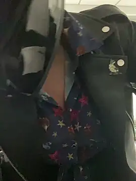 Scarlet auraa online show from February 27, 9:36 pm