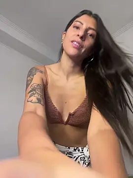 moronoiroficial online show from February 5, 3:04 pm