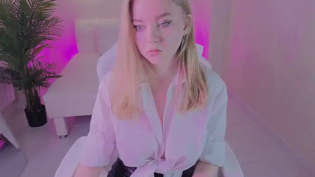 DianaDanian online show from January 8, 2:15 am