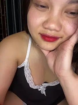 Linh DuongSexy online show from February 6, 5:16 pm