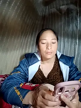 muamua99 online show from February 2, 9:25 pm