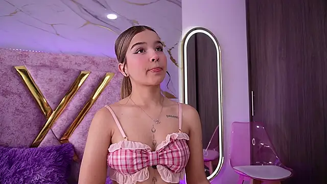 Lia collinsx online show from January 7, 8:56 pm