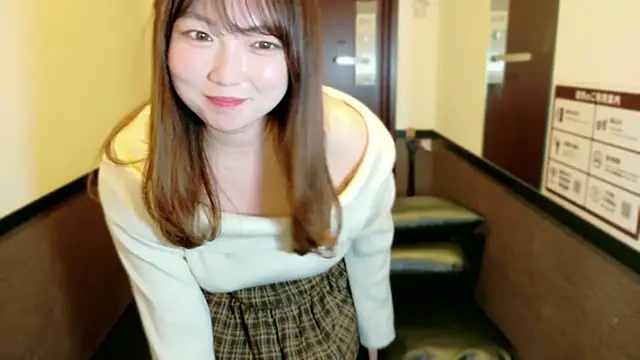   Yui  online show from January 17, 11:40 am