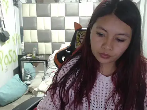 dulcecandy18 online show from January 16, 3:35 am