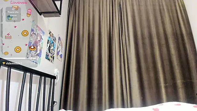 yunami  chan online show from February 6, 1:47 pm