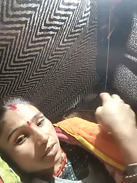 lodhi8080 online show from January 14, 2:33 pm