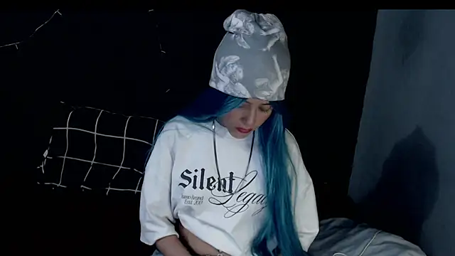 Smith 1s online show from January 8, 9:57 am