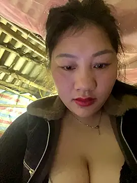 comteze12 online show from January 14, 9:53 pm