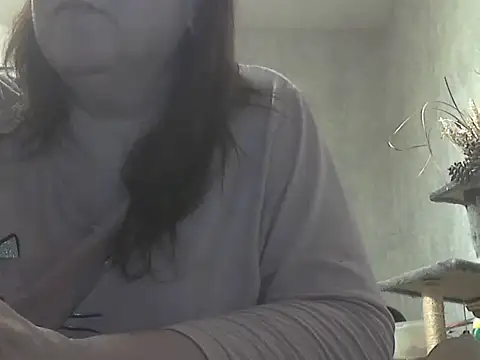 xmyriamx online show from February 12, 8:10 pm