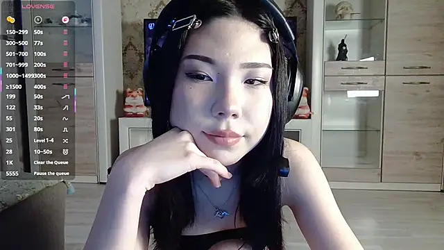 AprilOnilll online show from February 20, 12:07 pm