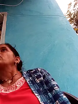 Manvi hote online show from February 18, 12:04 pm