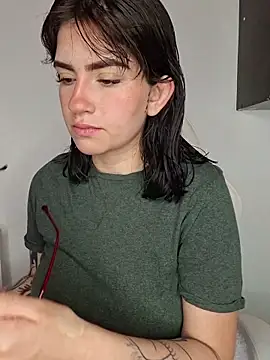 kuritto  online show from February 10, 2:03 am