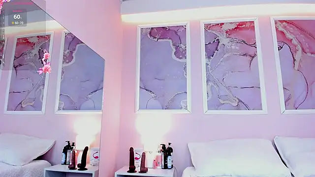 Katteyes   online show from February 24, 12:59 pm