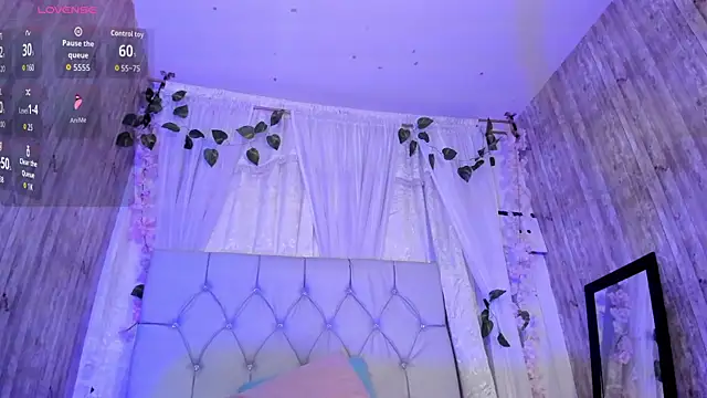 Victoria Poncce1 online show from January 6, 6:00 pm