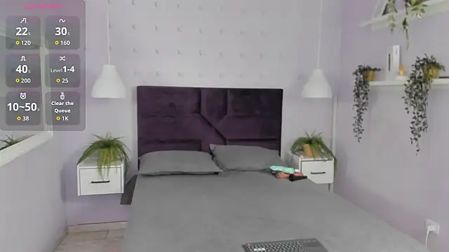 Yasminbrattz online show from February 20, 11:34 am