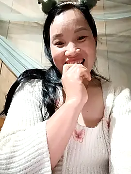 yu--yo online show from February 19, 11:10 am