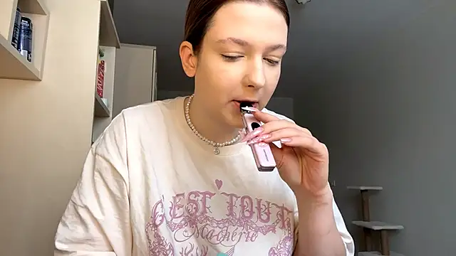 JammieMickiewicz online show from February 25, 8:24 am