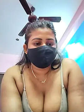 pinkihot23 online show from March 6, 9:48 am