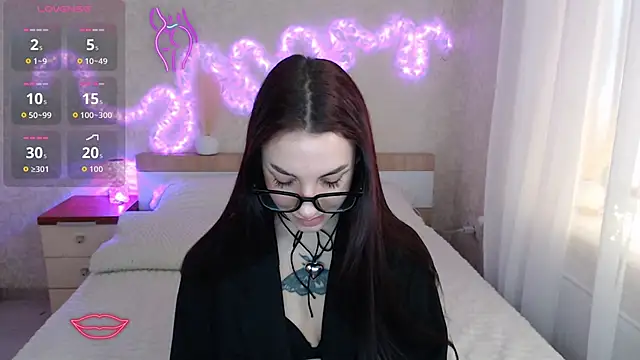 TianaHot777 online show from February 12, 12:40 pm