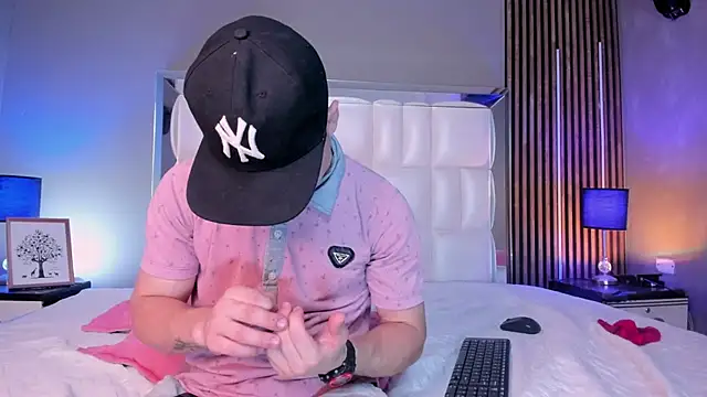 Roger And Ramona online show from February 13, 12:29 pm