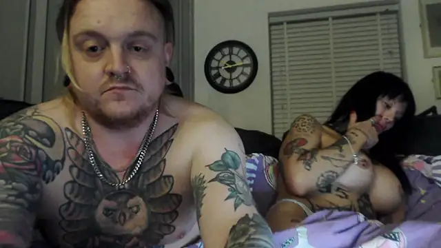 DaddyAndBabyGirl94 online show from January 13, 10:14 pm