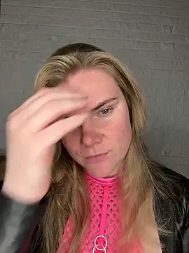 SexyBlondJoanna online show from February 4, 3:04 pm