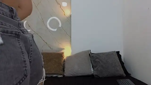 Laura Miller1 online show from February 15, 3:44 pm