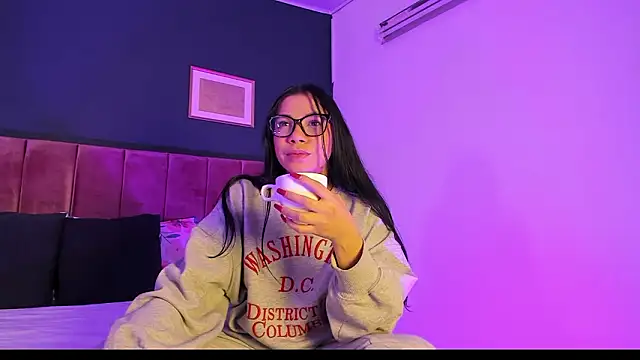 Little Lexyy online show from January 15, 4:51 am