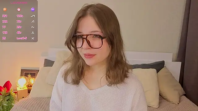 Next2Marie online show from February 12, 5:53 am