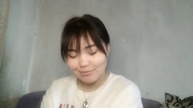 MollyAsian online show from March 1, 5:18 am