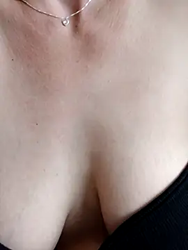 Maya-Parllo online show from February 6, 6:33 pm