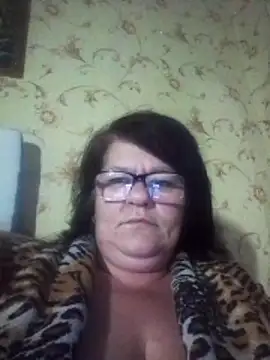 NysiOlsen online show from February 20, 6:42 pm