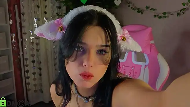 Leslie Wholsh online show from February 8, 1:20 am