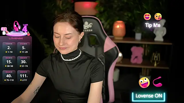 baby luna xo online show from February 14, 4:31 pm