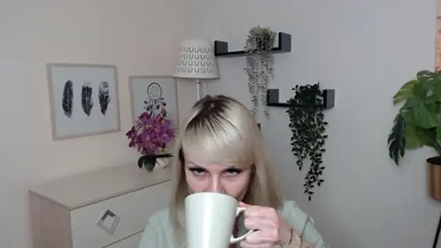 Noirflirty online show from January 19, 6:53 am